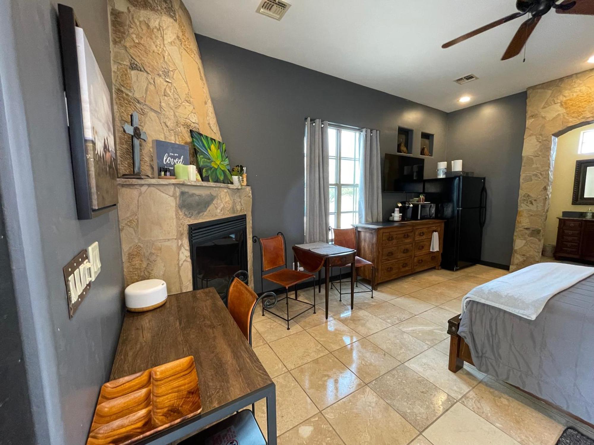 Sunset Suite - Cave Creek Guest Suites 외부 사진